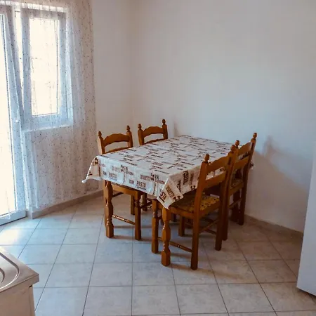 Apartament Babaja *