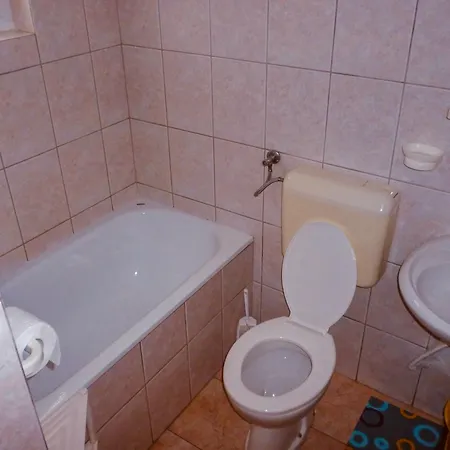 Babaja Apartmán *
